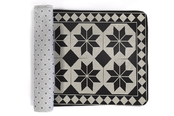 Rug Star geometric pattern