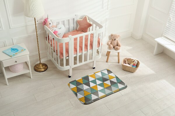 Rug Triangular geometric pattern