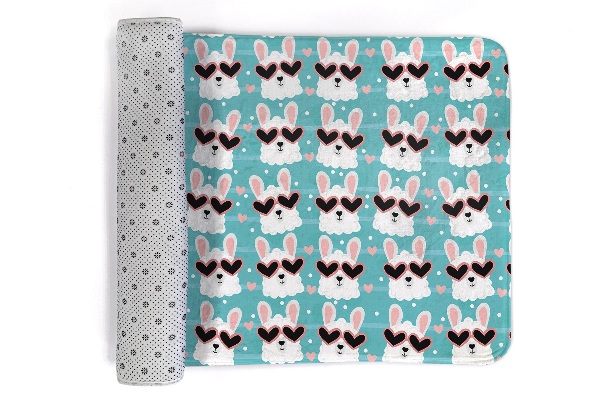Carpet llamas with glasses