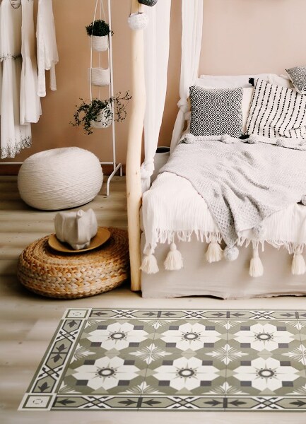 Universal vinyl rug Tiled geometric pattern