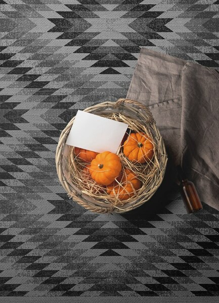 Vinyl floor mat Dark parallelograms