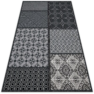Universal vinyl rug A mix of patterns