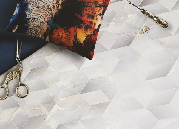 Interior vinyl floor mat 3D cubes