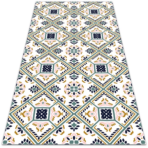 Outdoor carpet for terrace geometric pattern