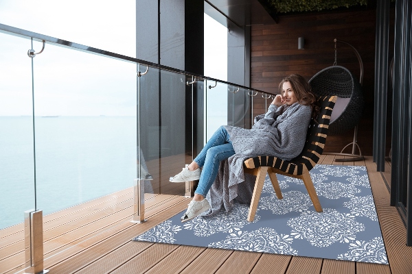 Outdoor rug for terrace ornate
