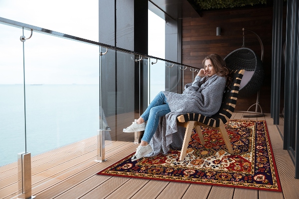 Outdoor rug for terrace rich patterns