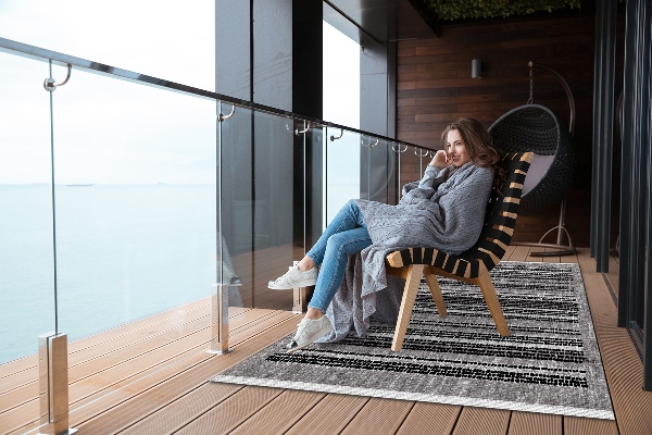 Outdoor rug for terrace Black stripes
