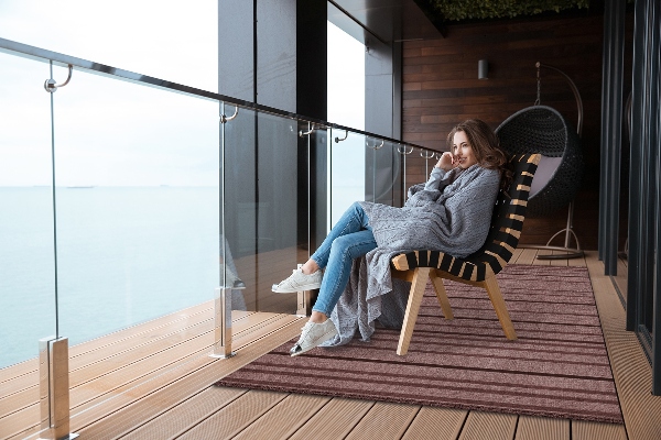 Outdoor rug for terrace brown stripes