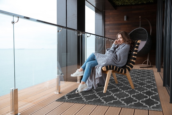Modern outdoor carpet oriental pattern