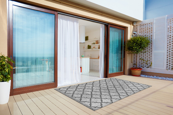 Garden rug Oriental geometric pattern