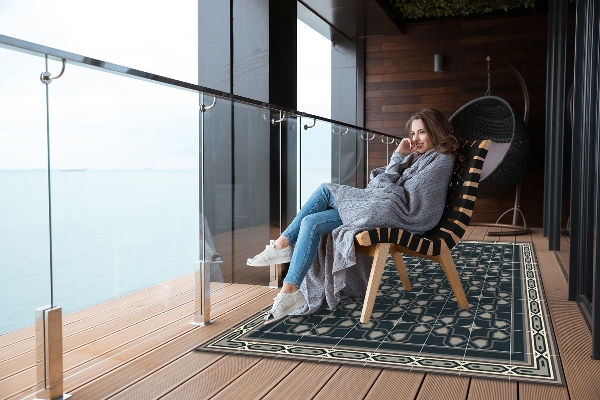 Balcony rug geometric star