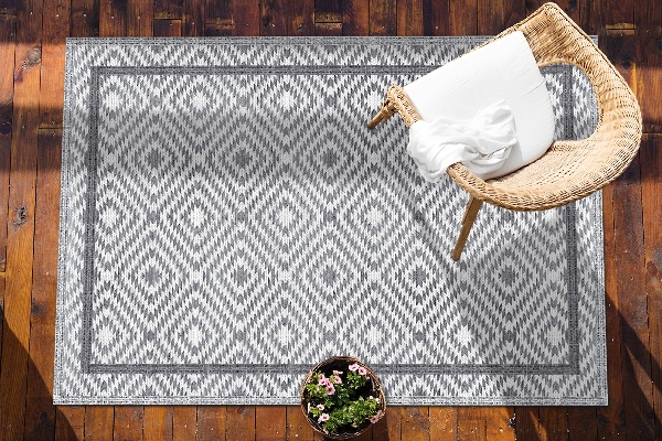 Modern terrace mat mesmerizing diamonds
