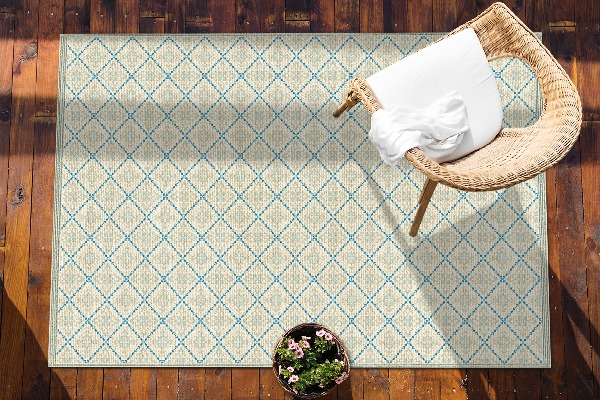 Outdoor carpet for terrace geometric lines