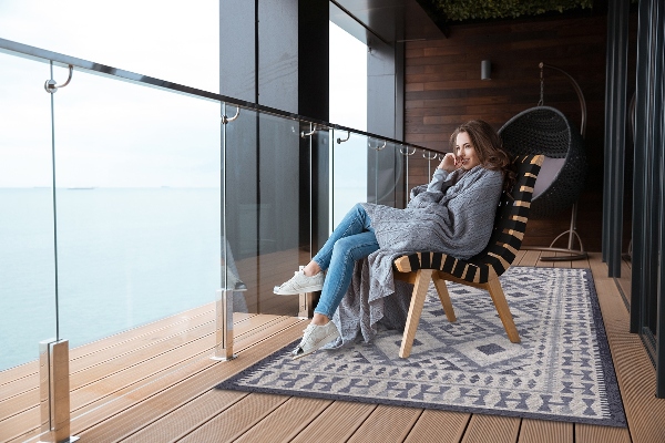 Outdoor carpet for balcony terrace retro style