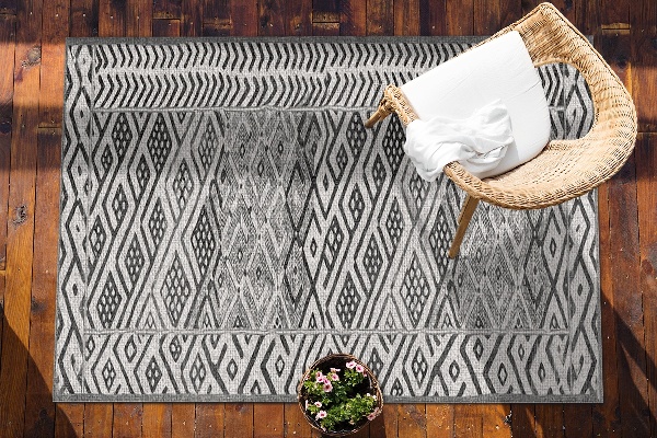 Modern balcony rug ethnic pattern