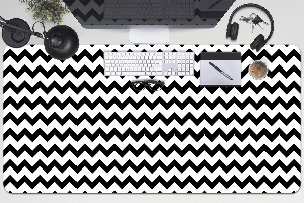Desk pad black trail