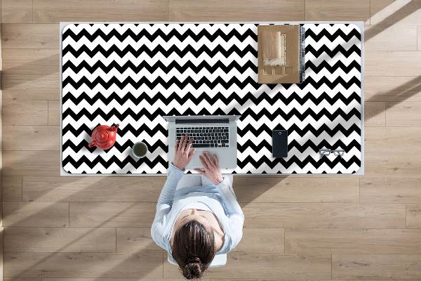 Desk pad black trail