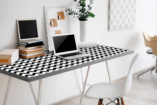 Desk pad black trail