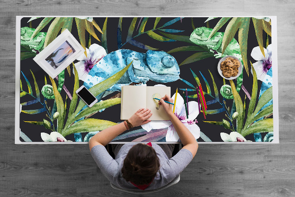 Desk mat blue chameleon