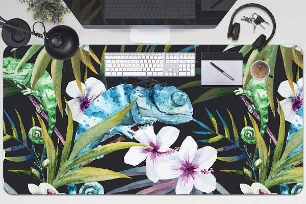 Desk mat blue chameleon