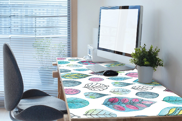 Desk mat cartoonish leaves