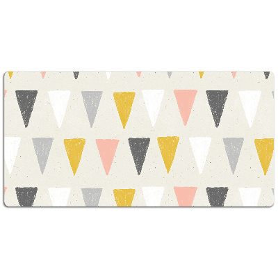 Full desk mat a triangular pattern