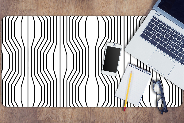 Desk mat geometric illusion