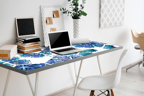 Desk mat hexagonal flowers