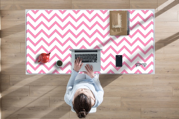 Full desk mat pink zigzags