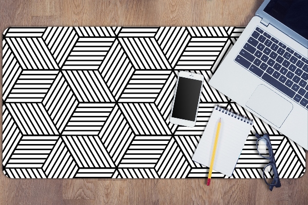 Desk mat geometric illusion