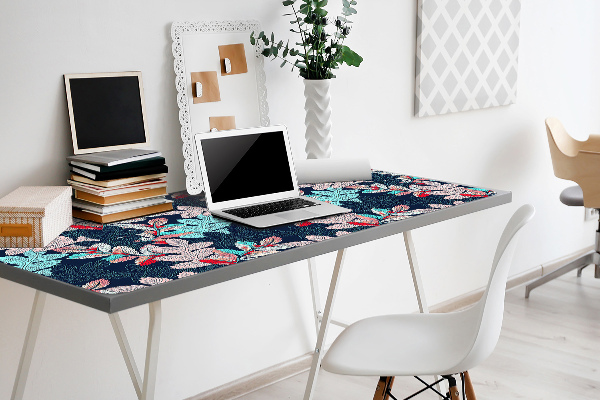 Full desk mat leafy pattern