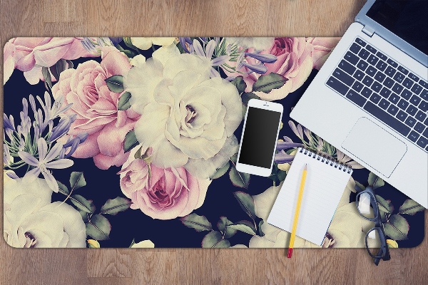 Desk mat Vintage white roses