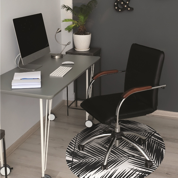 Chair mat Black palm leaves