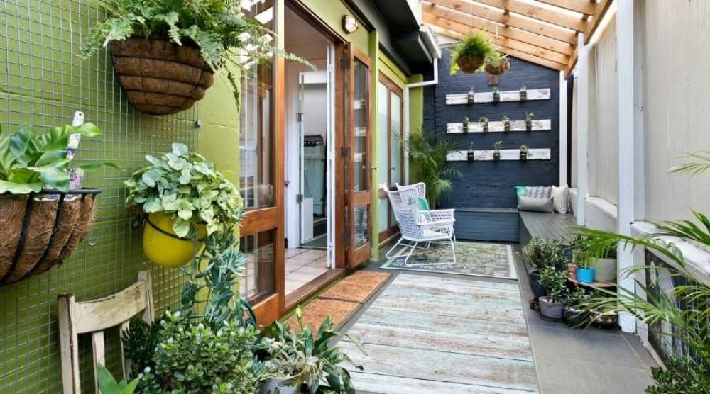 Outdoor rugs for balconies, terraces and verandas
