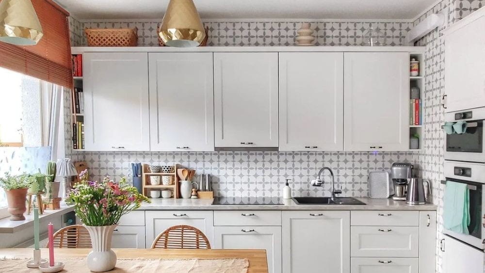 Vinyl tiles