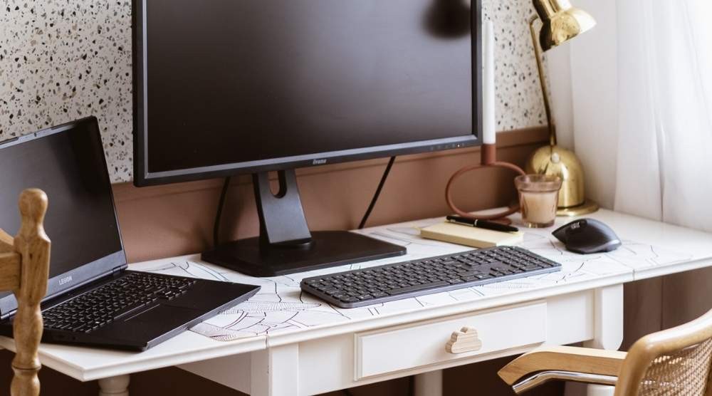 A home office with character - what will improve the comfort of your work?